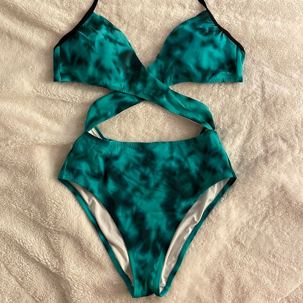 One piece swimsuit